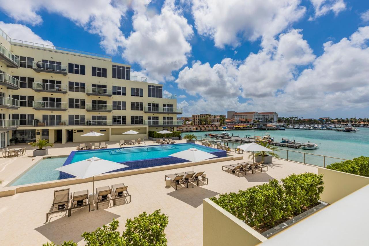 Warm Nicely Decorated Unit Unbeatable Location オラニエスタッド エクステリア 写真