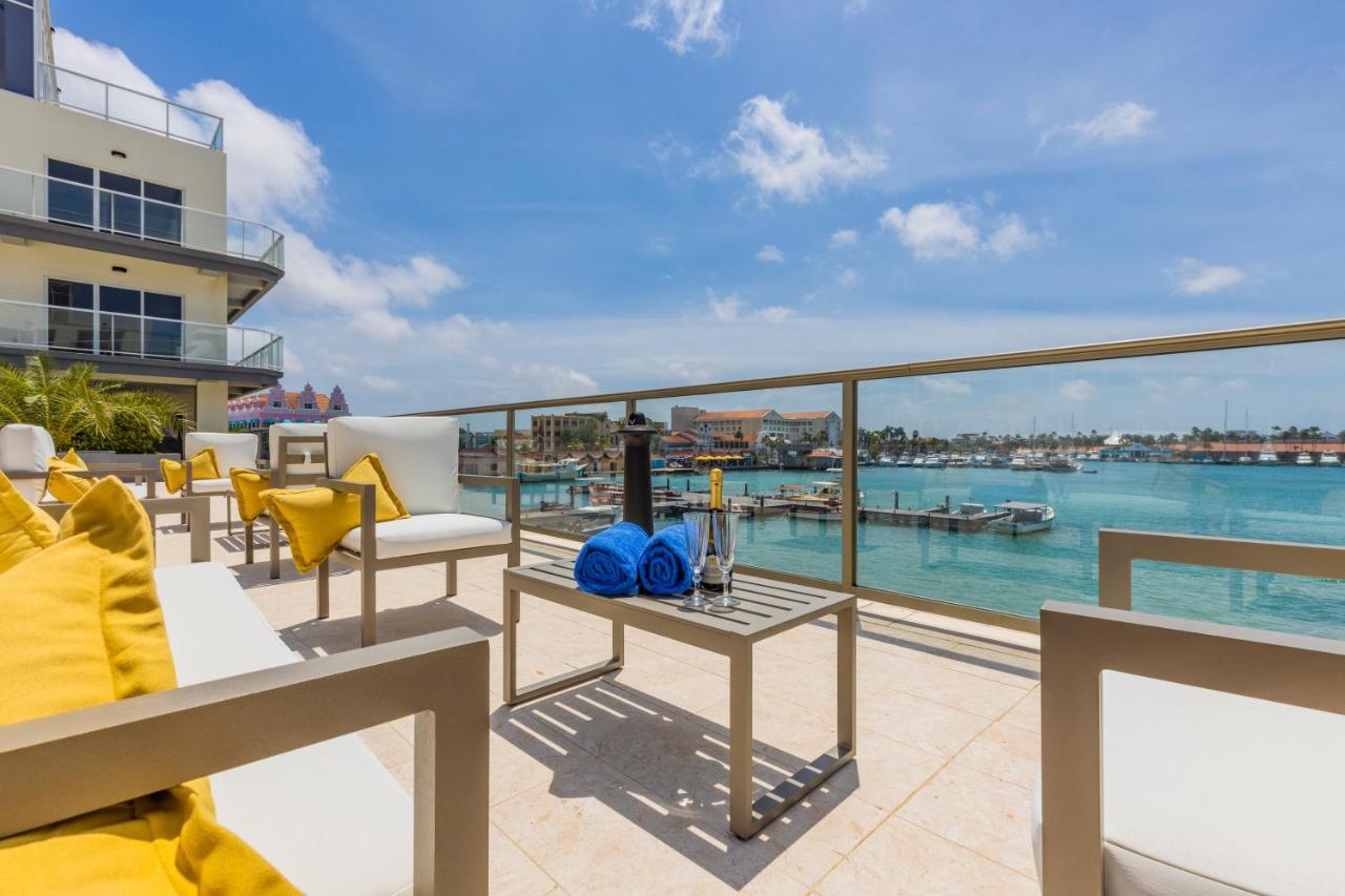 Warm Nicely Decorated Unit Unbeatable Location オラニエスタッド エクステリア 写真