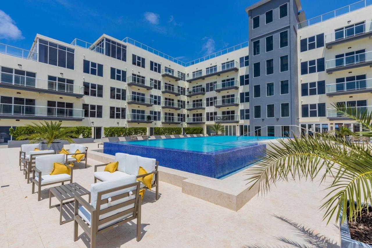 Warm Nicely Decorated Unit Unbeatable Location オラニエスタッド エクステリア 写真